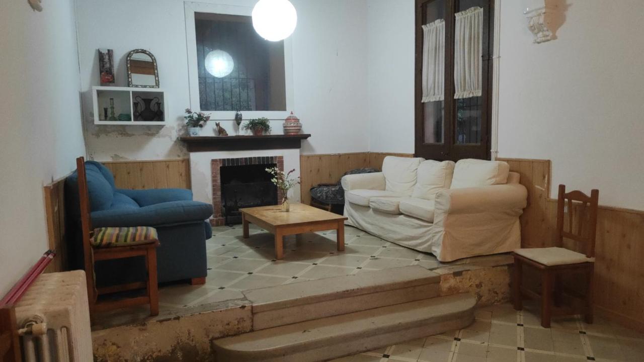 Can Rabassa Hostel Vallromanes Ngoại thất bức ảnh